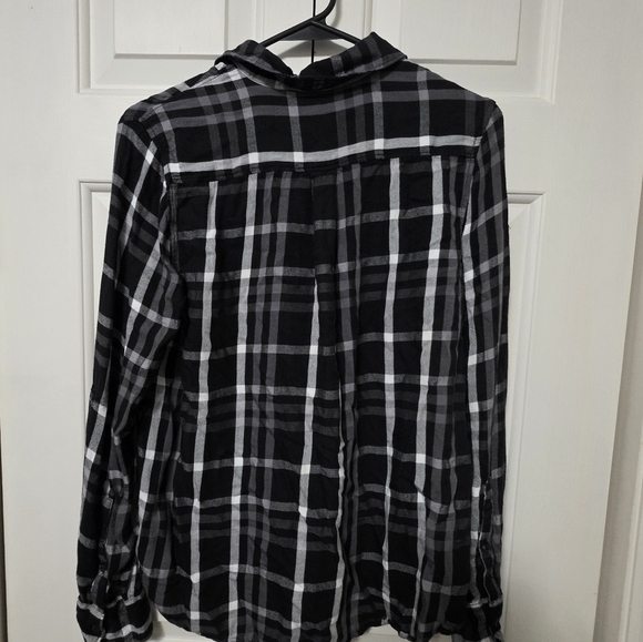 Woolrich Womens Black and White Button-Up Flannel Size Medium - Picture 4 of 8